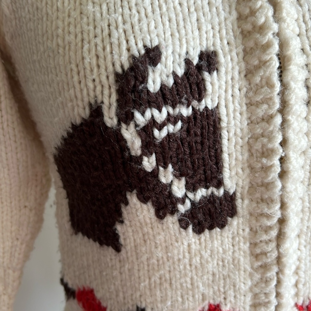1950’s Vintage Handmade Cowichan Horse Sweater - Picture 9 of 17